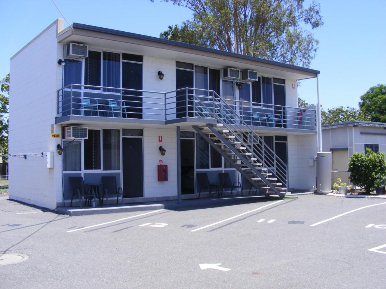 Motel Lodge Rockhampton Exterior photo